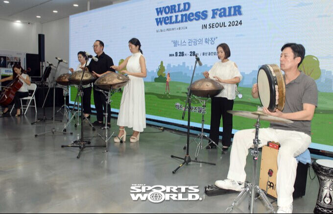 [웰드 웰니스 페어 2024] 용산에 뜬 ‘힐링 팝업’… 핸드팬 연주하고 건... - 뉴스 썸네일 이미지