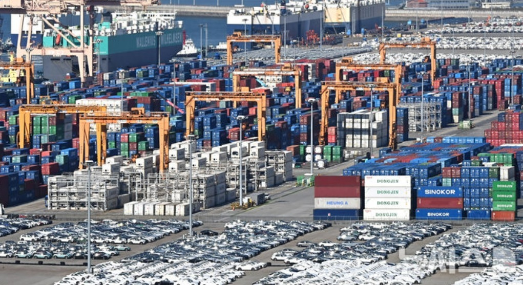 '명절특수' 사라진 소비 3.3% '뚝'…21개월 만에 최대감소