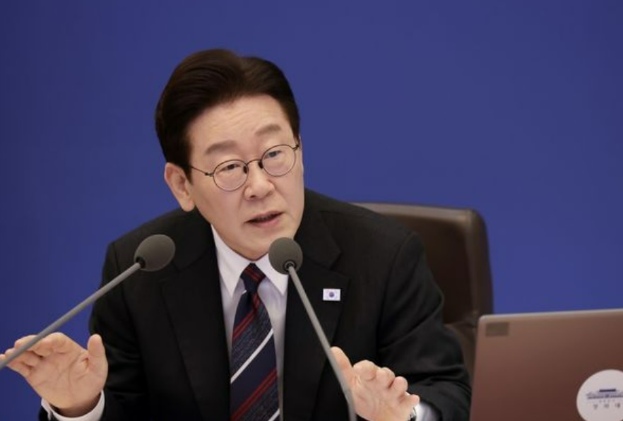 이재명 대통령이 지난달 24일 청와대에서 열린 국무회의에서 발언하고 있다. 뉴시스