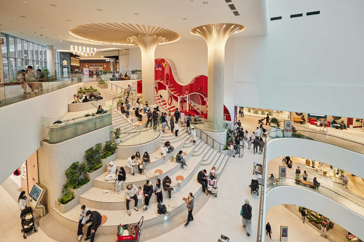 스타필드 빌리지 운정 센트럴 3~4층에 조성된 업스테어 전경. 신세계프라퍼티 제공
