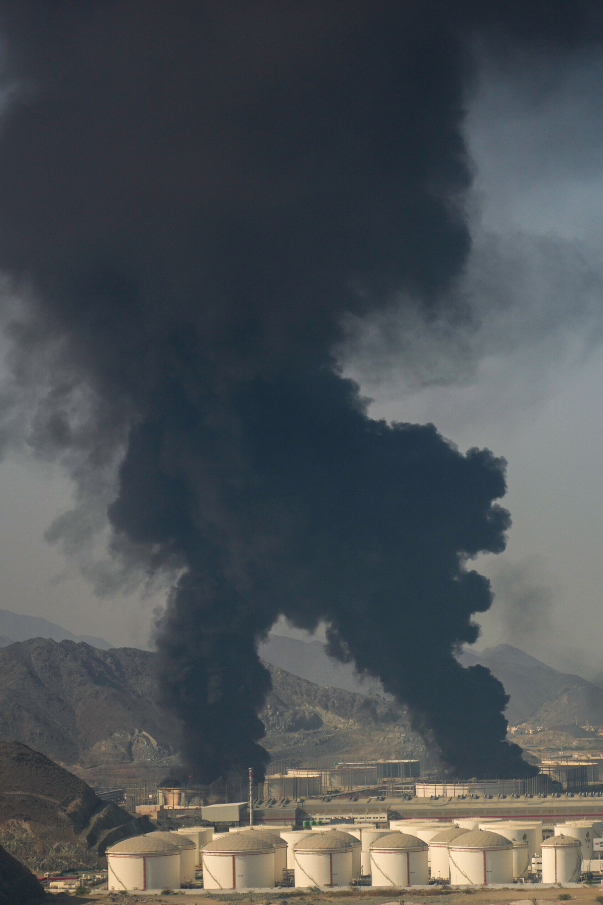 이란 가스시설 피격에 국제유가, 급등