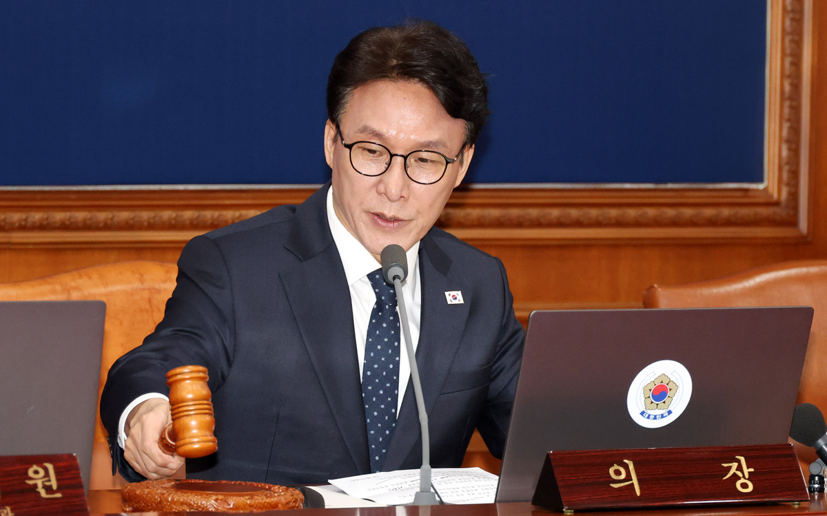 내년 예산안 편성 지침 확정…역대 최대 구조조정 예고