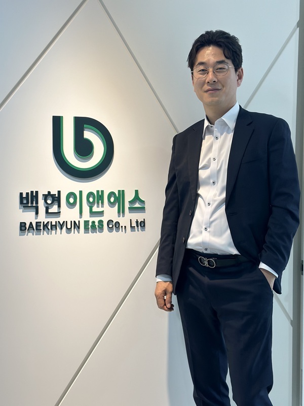 사진=백현이앤에스