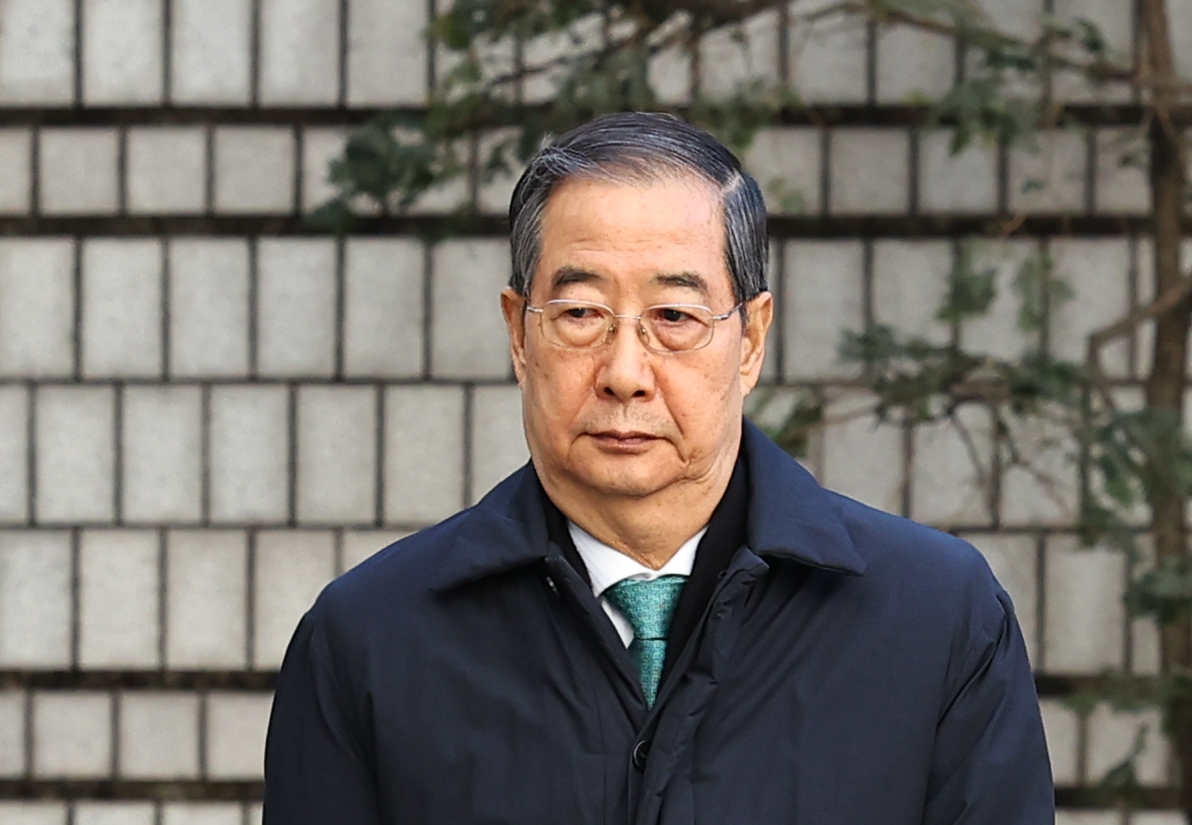12·3 비상계엄 관련 내란 방조 등 혐의를 받는 한덕수 전 국무총리가 지난 1월 21일 서울 서초구 서울중앙지법에서 열린 1심 선고공판에 출석하고 있다. 뉴시스