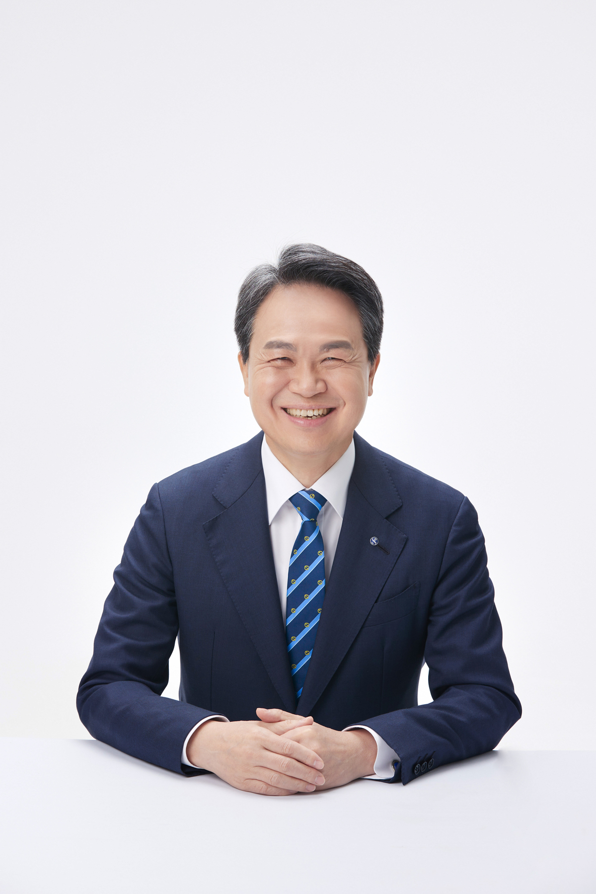 진옥동 신한금융그룹 회장. 신한금융 제공