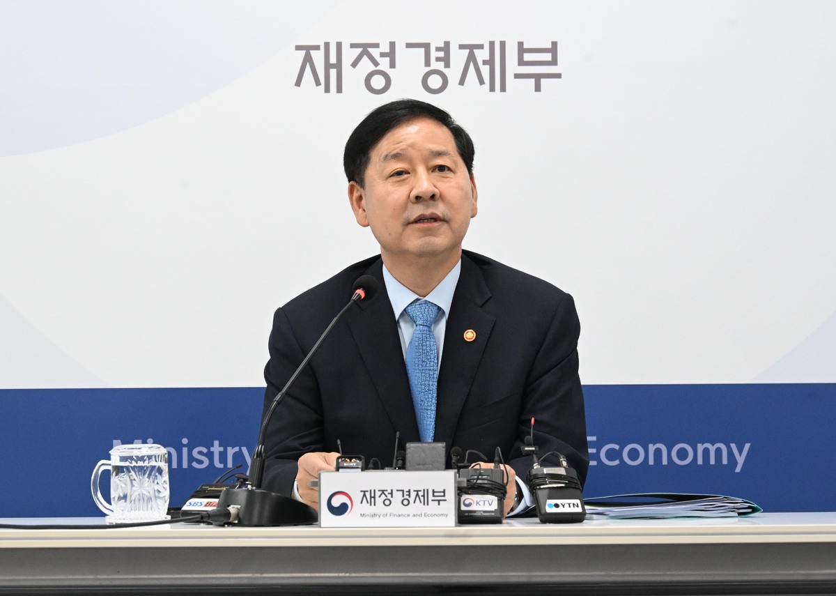 구윤철 부총리 겸 재정경제부 장관이 지난 11일 정부세종청사에서 열린 출입기자간담회에서 발언하고 있다. 재정경제부 제공