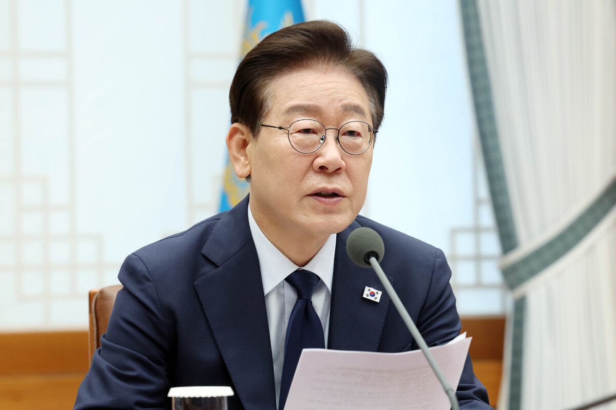 이재명 대통령이 지난 6일 청와대에서 열린 메가프로젝트 민관합동 점검회의에서 발언하고 있다. 뉴시스