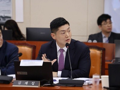 김재섭 국민의힘 의원이 장애 학생의 안전성과 접근성을 확보하도록 법안 발의에 나섰다. 김재섭 의원실 제공