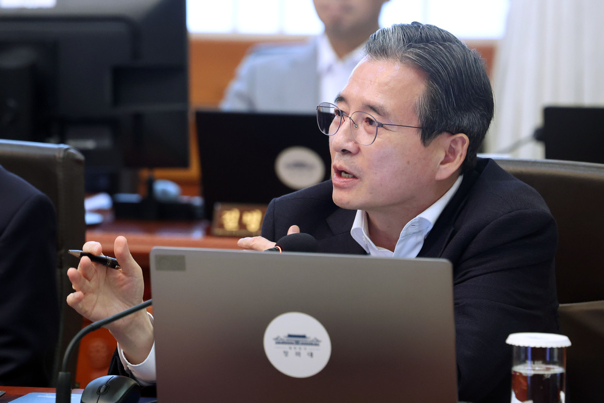 김용범 정책실장이 지난 14일 청와대에서 열린 국무회의에서 발언하고 있다. 뉴시스