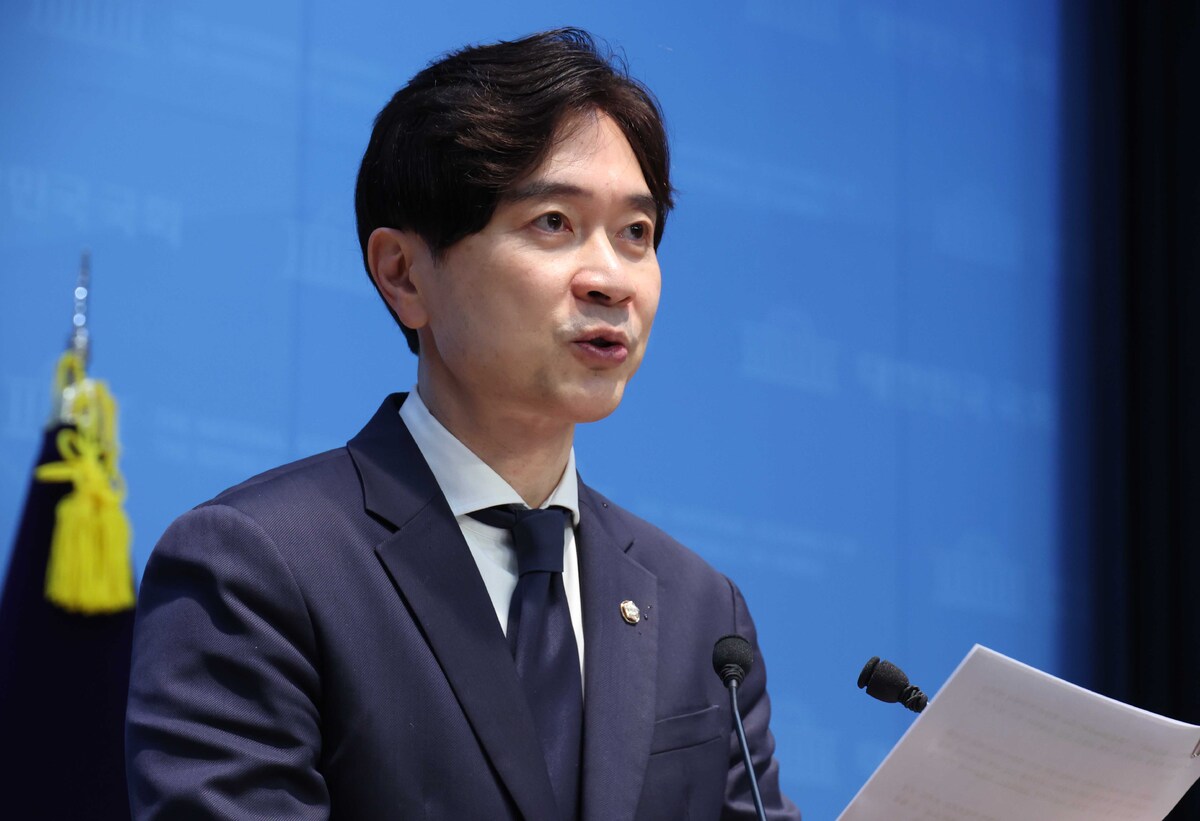 박성훈 국민의힘 수석대변인이 지난 6일 오전 서울 여의도 국회 소통관에서 이재명 정부 언론 장악 시도 중단을 촉구하는 발언을 하고 있다. 뉴시스