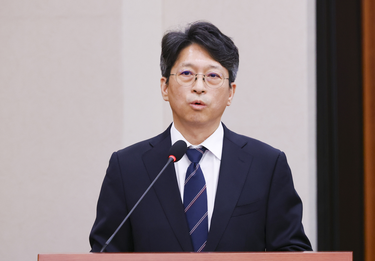 홍지선 국토교통부 장관 후보자가 16일 오전 서울 여의도 국회에서 열린 제22대 제439회국회(정기회) 국토교통위원회 국무위원후보자(국토교통부장관 홍지선) 인사청문회에서 발언하고 있다. 뉴시스
