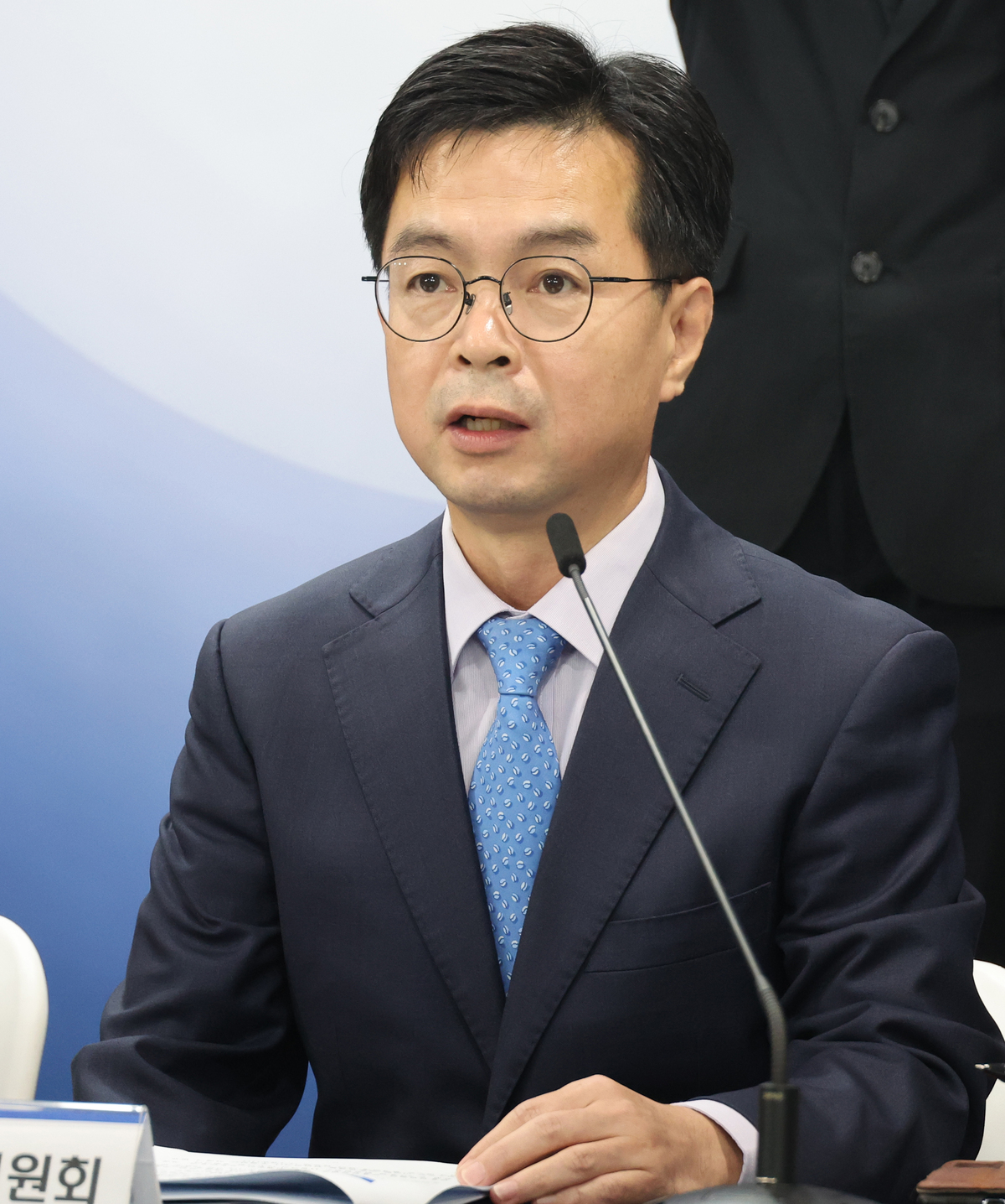 신진창 금융위원회 사무처장이 지난달 30일 오전 서울 종로구 정부서울청사에서 부동산 불법행위 대응 관계 부처 합동브리핑을 하고 있다. 뉴시스