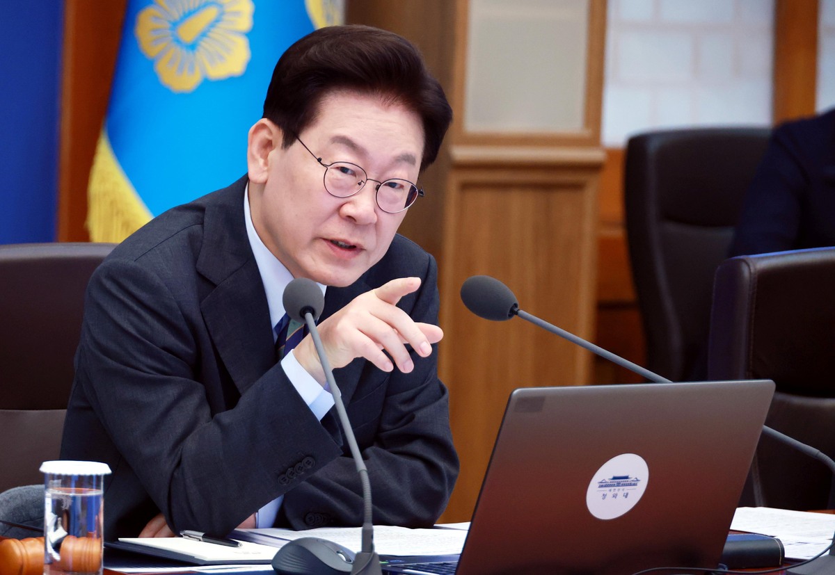이재명 대통령이 20일 청와대에서 열린 국무회의에서 발언하고 있다. 뉴시스