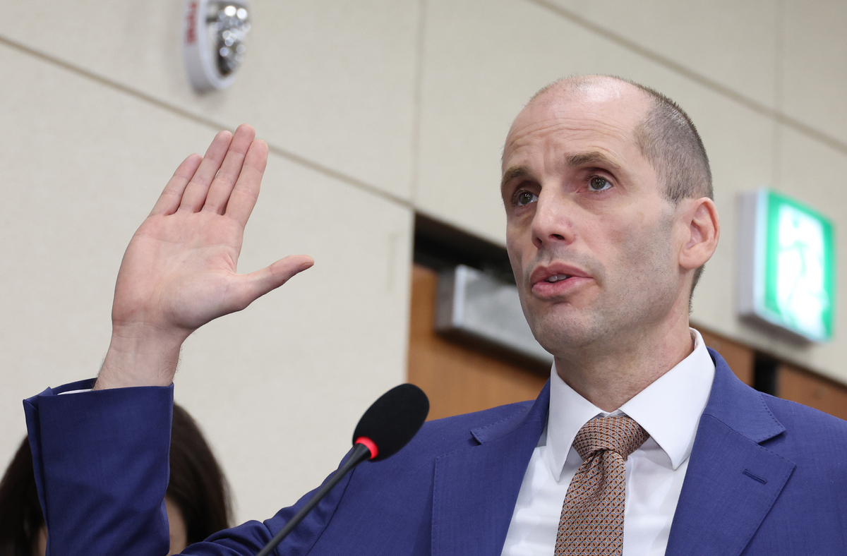 쿠팡 청문회, 로저스 대표에 질타 쏟아져…위증 논란 도마 위