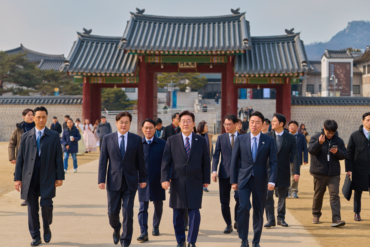 이재명 대통령 지지율 56.5%…3주 연속 상승