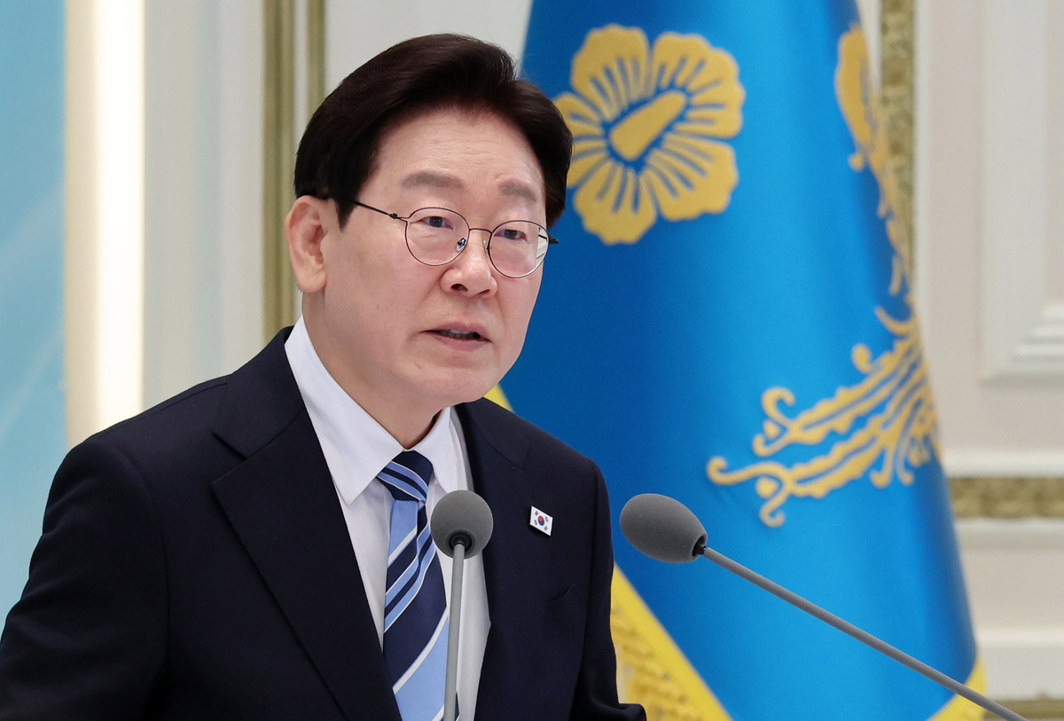 이재명 대통령이 17일 청와대에서 열린 공공기관 및 유관기관 업무보고에서 발언하고 있다. 청와대통신사진기자단