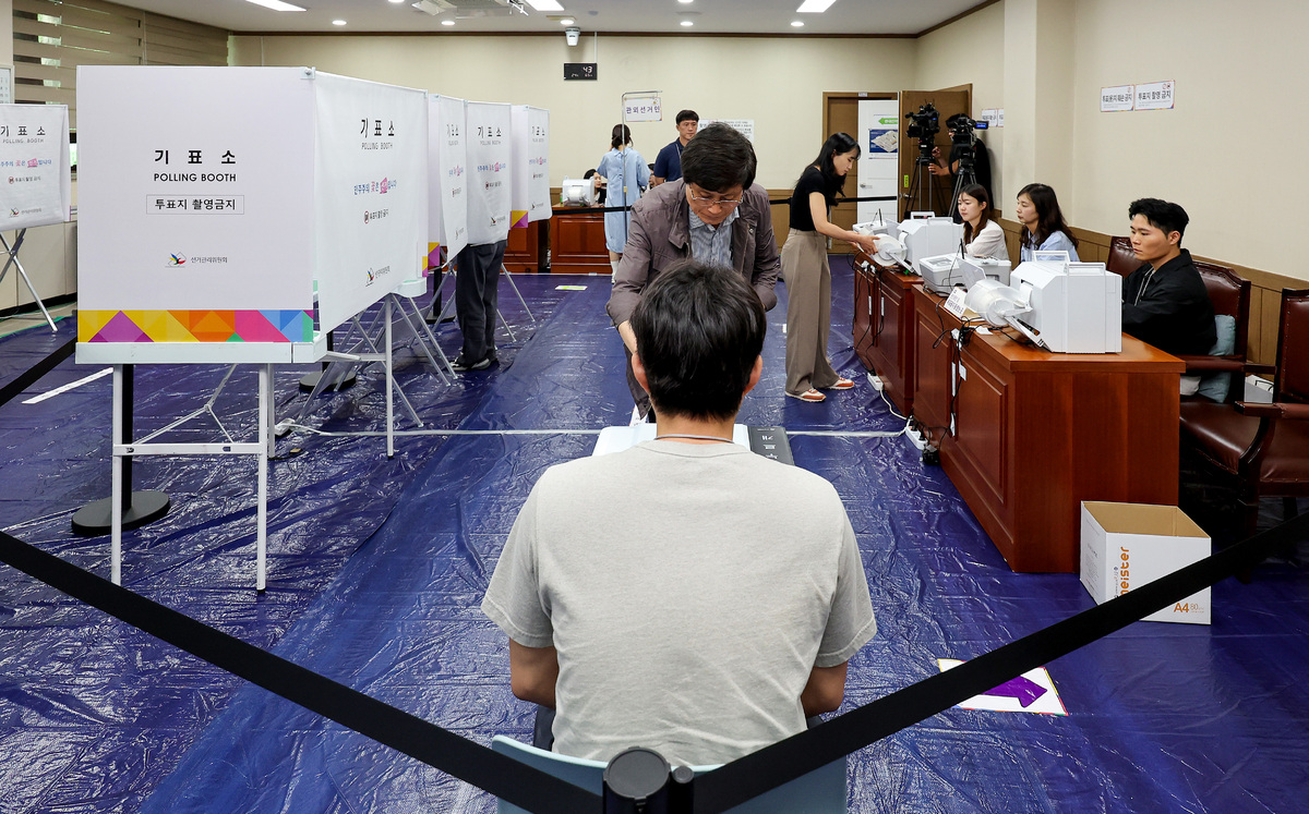 지선 첫날 사전투표율 오후 4시 현재 9.25%…400만명 넘어
