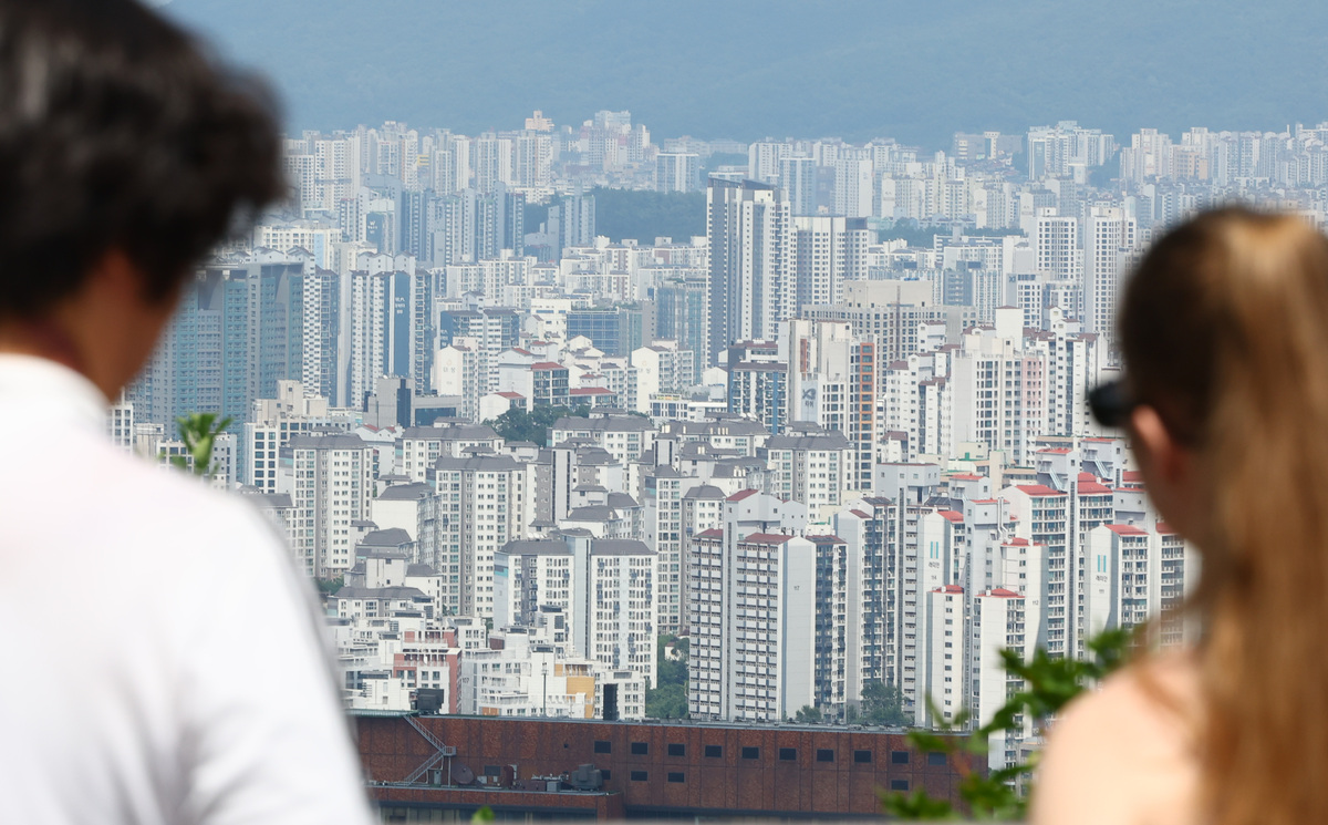 서울 남산에서 바라본 아파트 밀집지역의 모습. 사진=뉴시스
