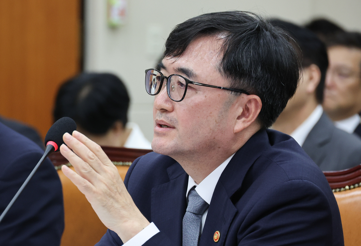 임기근 국무조정실장이 28일 여의도 국회에서 열린 정무위원회 제2차 전체회의에 서 의원들의 질의에 답하고 있다. 2026.07.28.&nbsp; 사진&nbsp;= 뉴시스