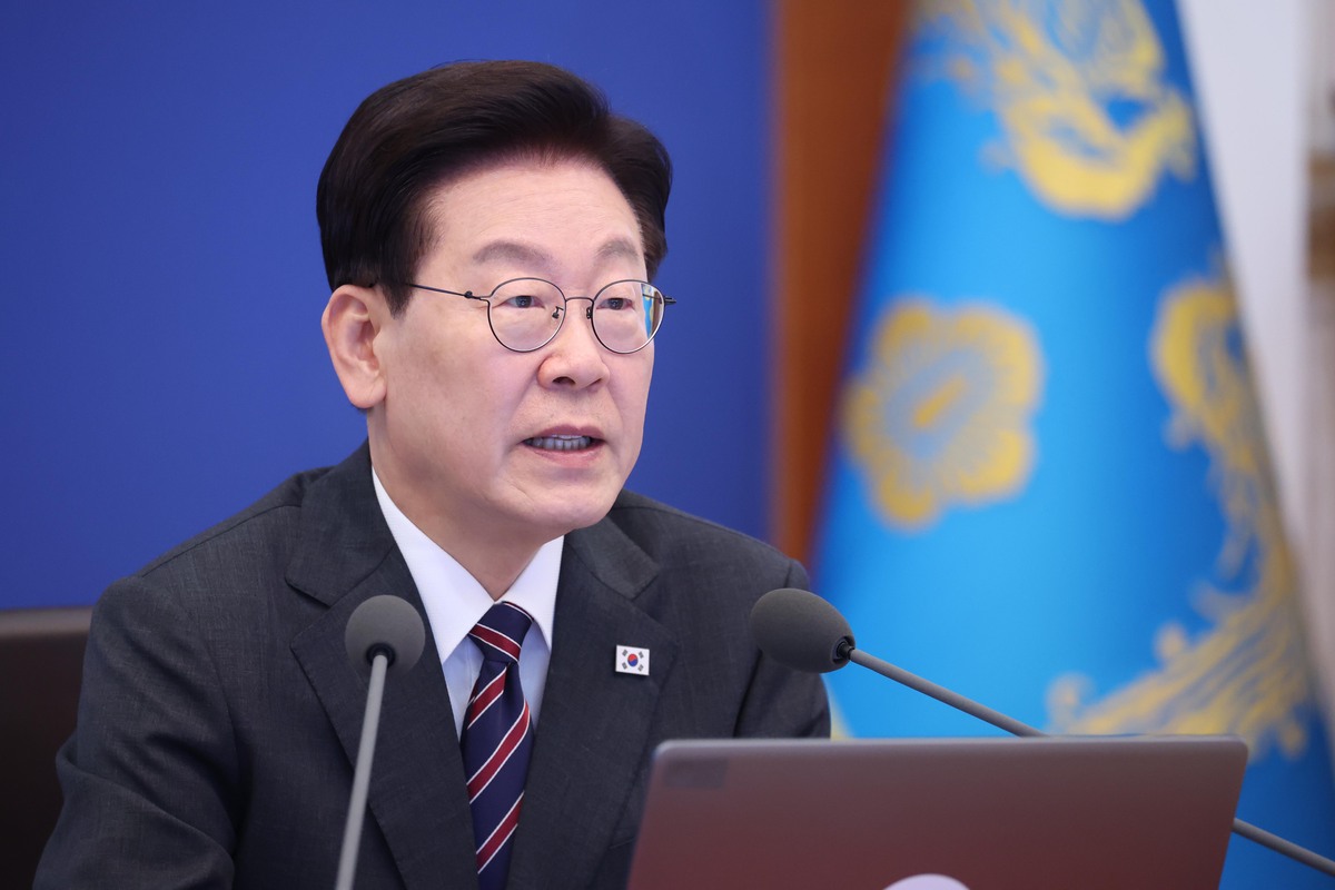 이재명 대통령이 22일 청와대에서 열린 수석보좌관회의에서 발언하고 있다. 뉴시스